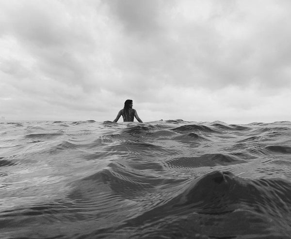 Her Waves interview Makenna Rae surf photographer